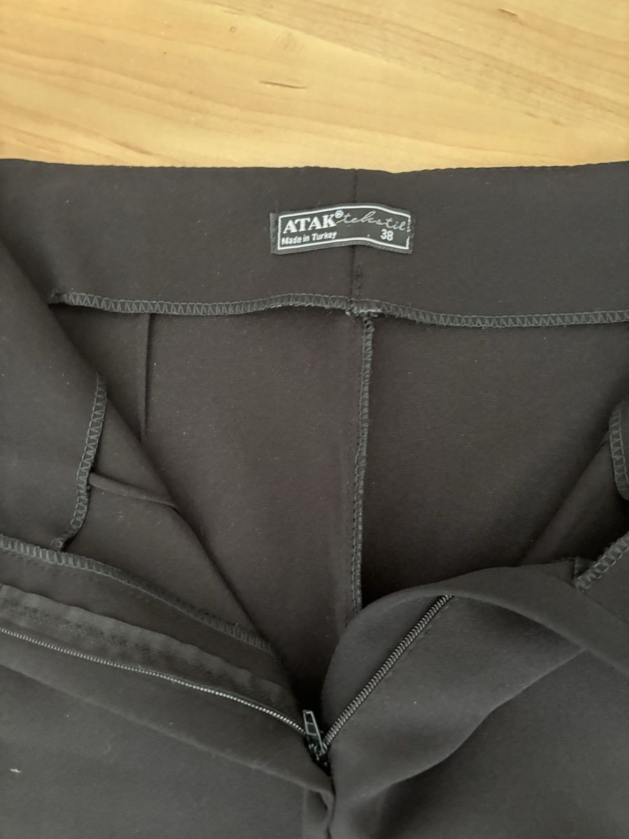 Hosen: Anzughose Stoff Groesse 36 schwarz – Neu (gemäss Beschreibung) aus Kaltbrunn von Modern 1