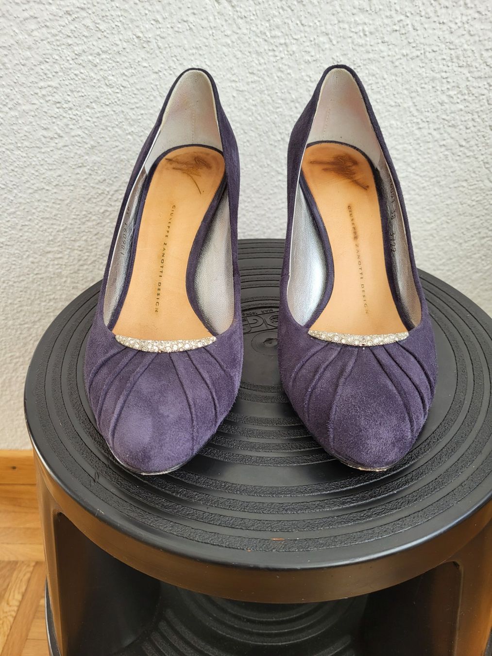Scarpe da donna: Elegante Pumps in Lilafarbe – Usato da Meilen venduto da mads57