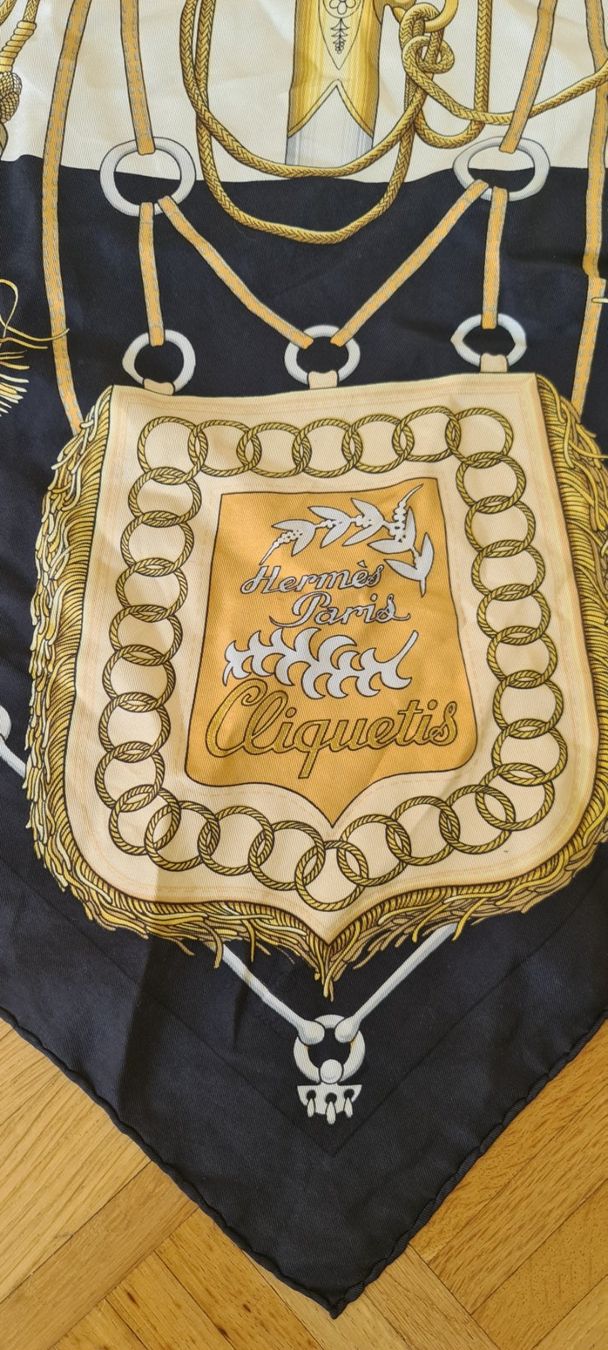 Hermès Foulards, Tücher & Schals: HERMÈS Seidentuch ca. 84 x 84 cm – Gebraucht aus Richterswil von Ivypearl