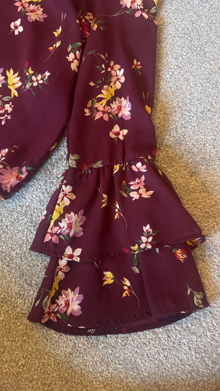 Bershka Camicette: Bluse Bershka Blumenmuster, bordeaux rot, Grösse S – Usato da Kriessern venduto da loolah 1