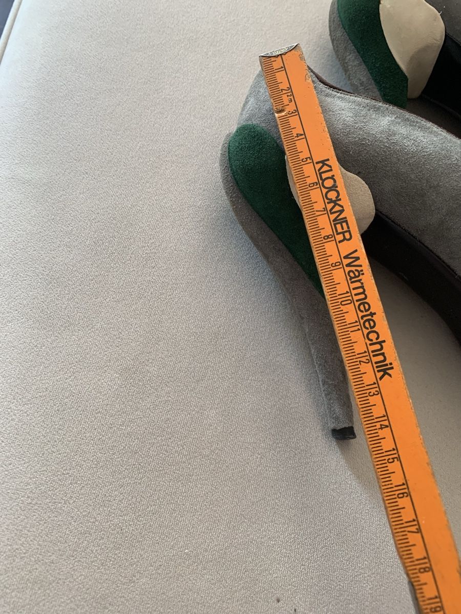 Miu Miu Scarpe da donna: Miu Miu Absatz Schuhe – Usato da Bergdietikon venduto da zor_856j 6