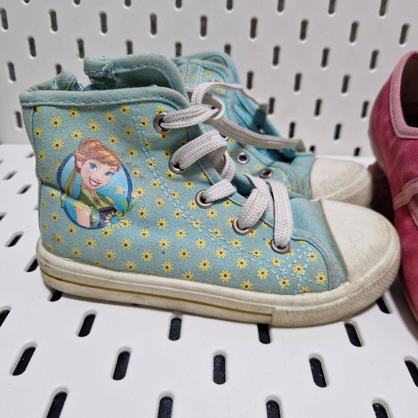 Chaussures filles: Kinder Schuhe Paket, Grösse 25-26 – D'occasion à Gwatt (Thun) par Letzte-Chance-III 1