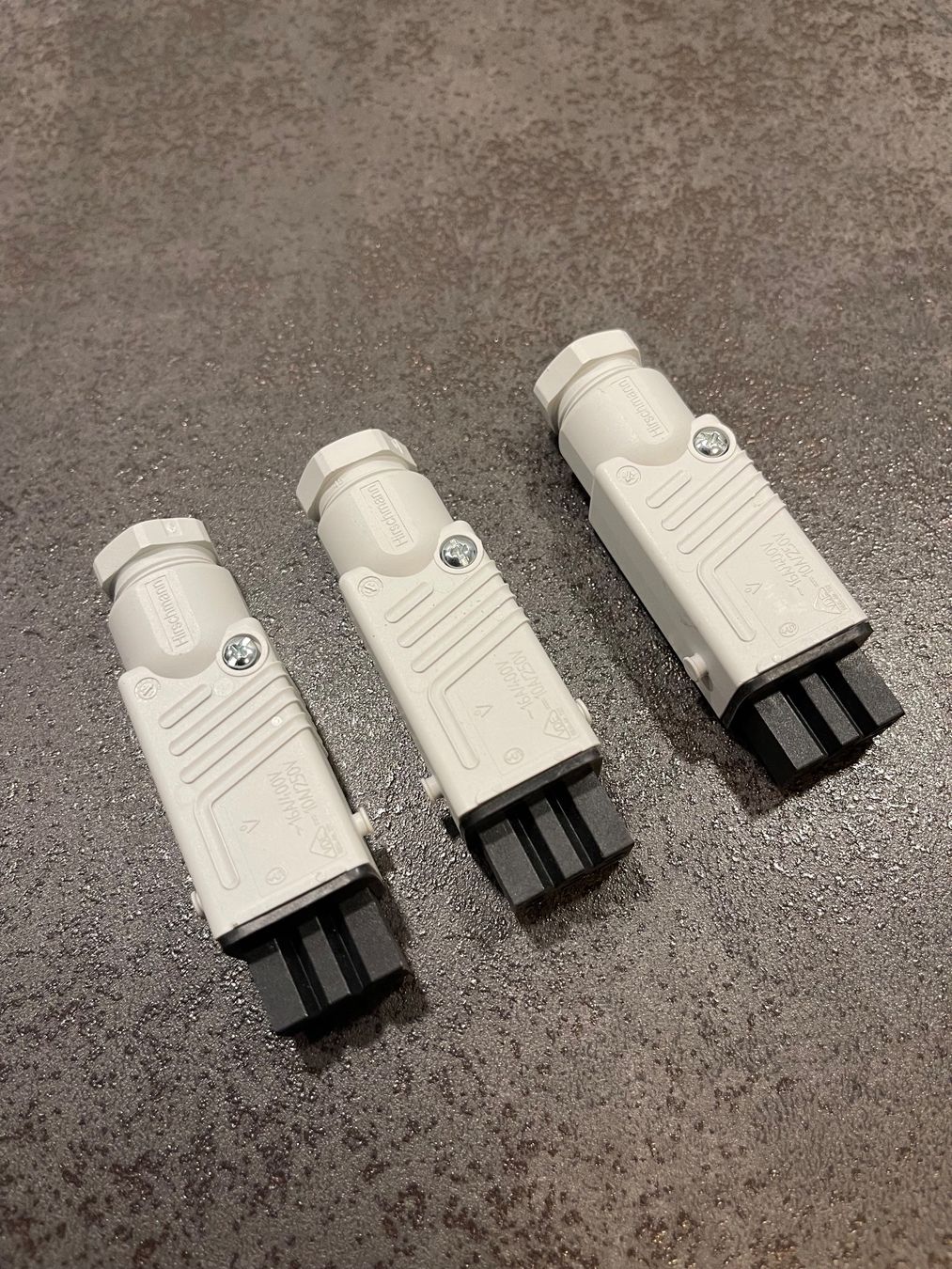 Tende da sole: Hirschmann Stecker Stak 3 absolute Neuware Storen – Nuovo e nell'imballaggio originale da Zürich venduto da Shalashaska