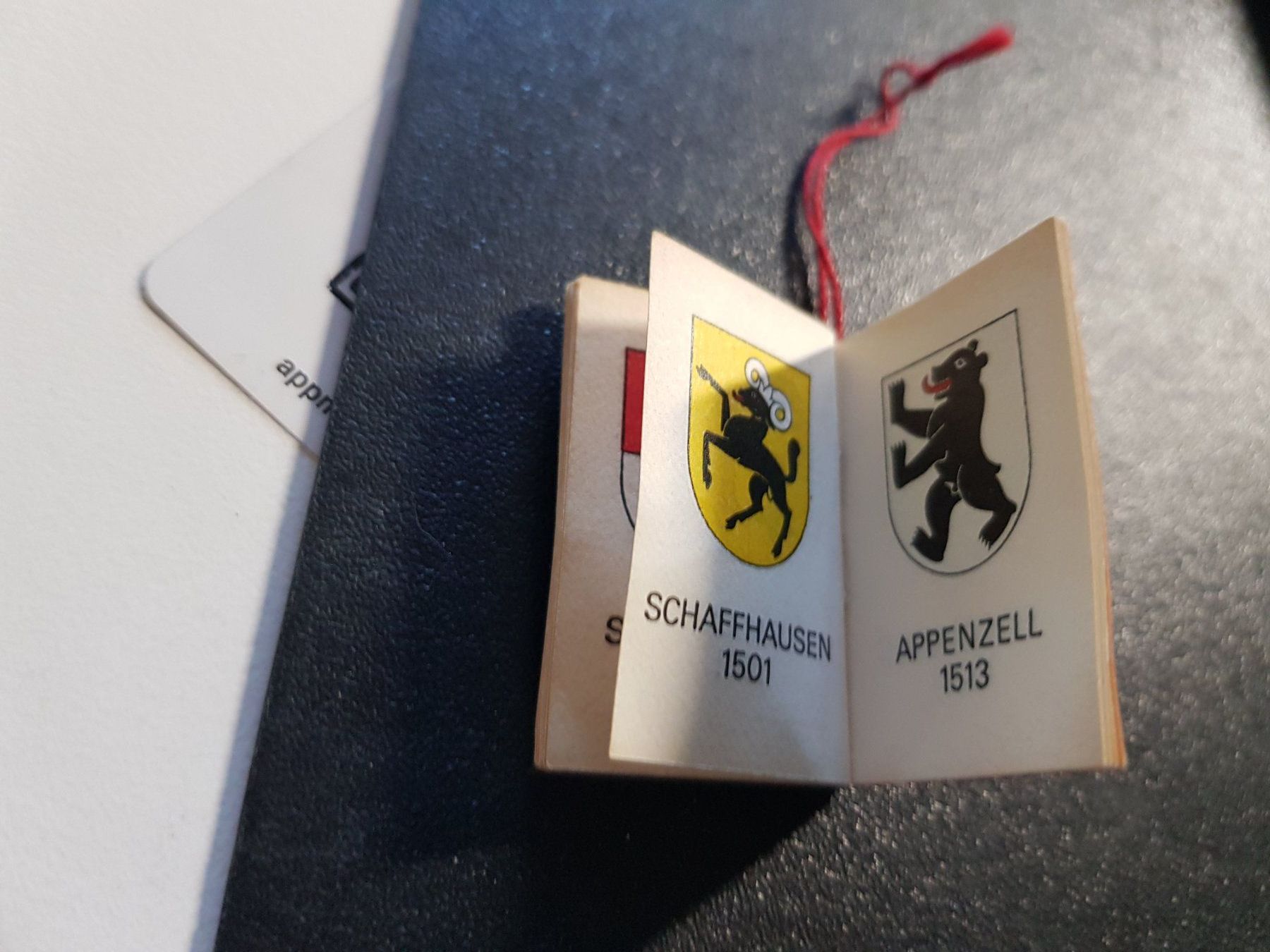 Schweizer Armee Plaketten & Abzeichen: 1. August-Abzeichen, 1975 Eidgenoss Plakette Pin – Gebraucht aus Walterswil BE von Lonitti 1