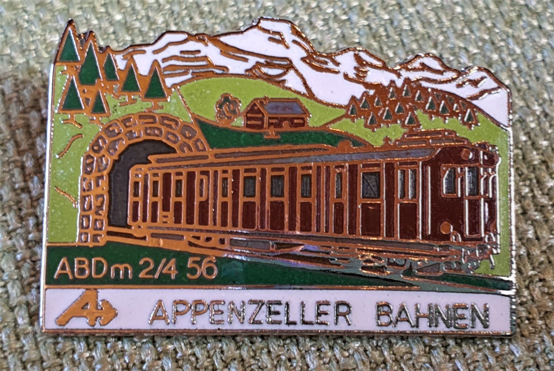 Placchette & Badge: B252 - Pin Appenzeller Bahnen ABDm2/4 56 – Usato da Reinach BL venduto da Boston-Verkauf
