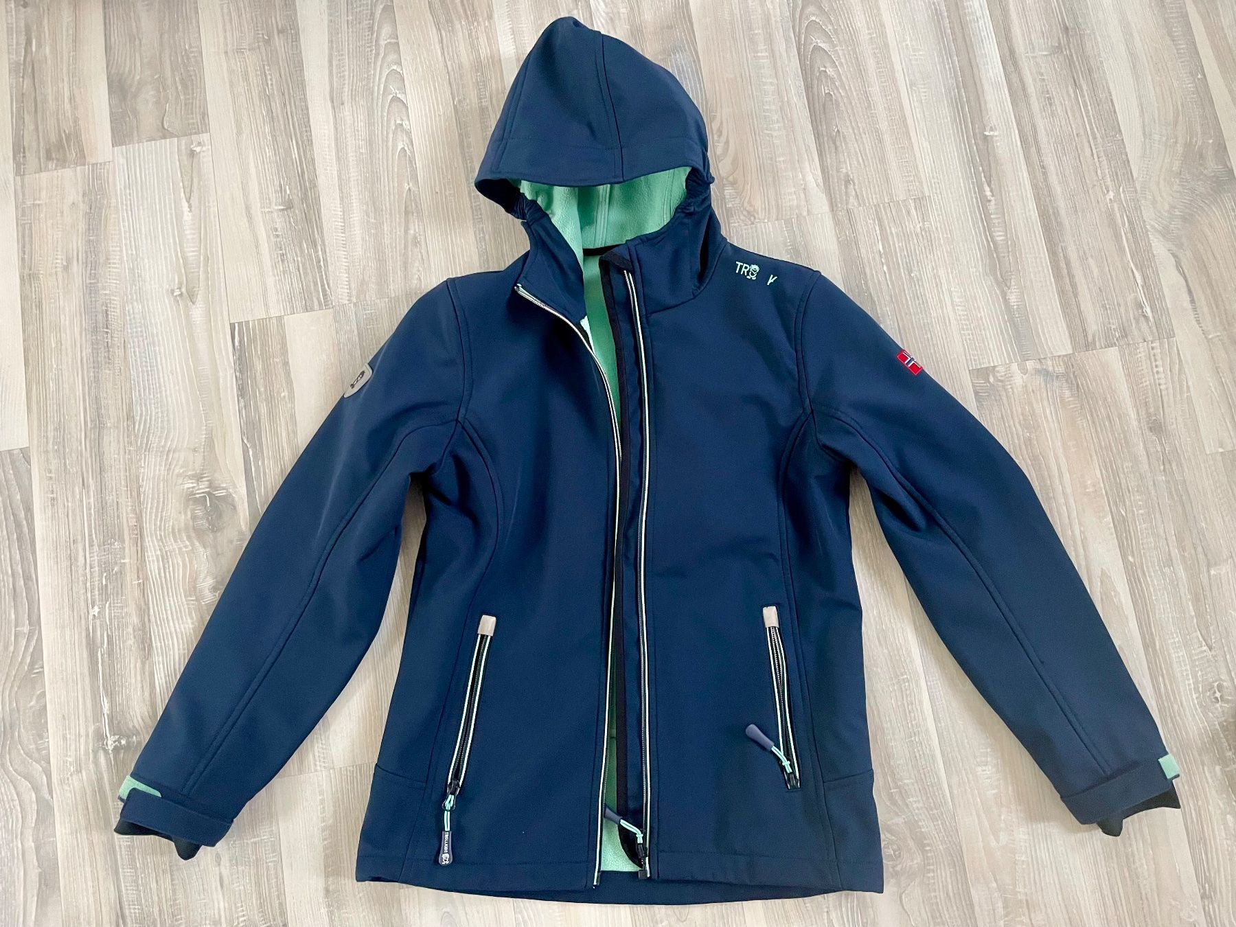 Trollkids Giacche & Cappotti: Trollkids Softshelljacke Gr. 152 – Usato da Hellikon venduto da Giojo