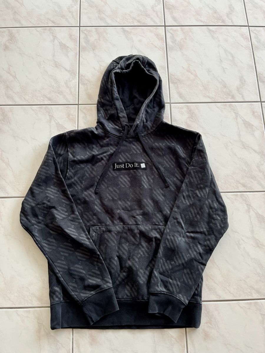 Nike Maglioni & Felpe: Sweat à capuche Nike Taille S en bon état – Usato da etagnières venduto da isoz01