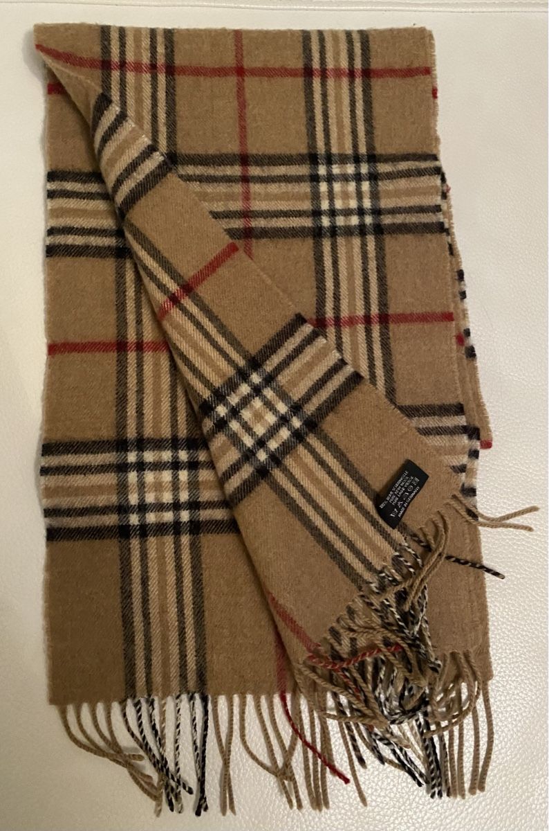 Foulard & Sciarpe: Wolle Schal 🌸 – Usato da Opfikon venduto da Luis144 4
