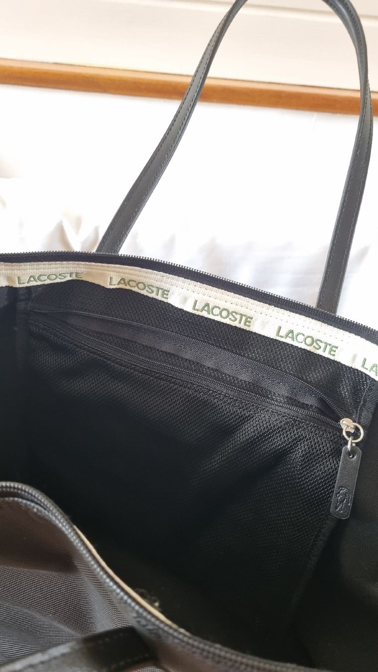 Lacoste Borse da donna: Handtasche original LACOSTE mit Aussenfach – Usato da St. Gallen venduto da jil_l6mm 3