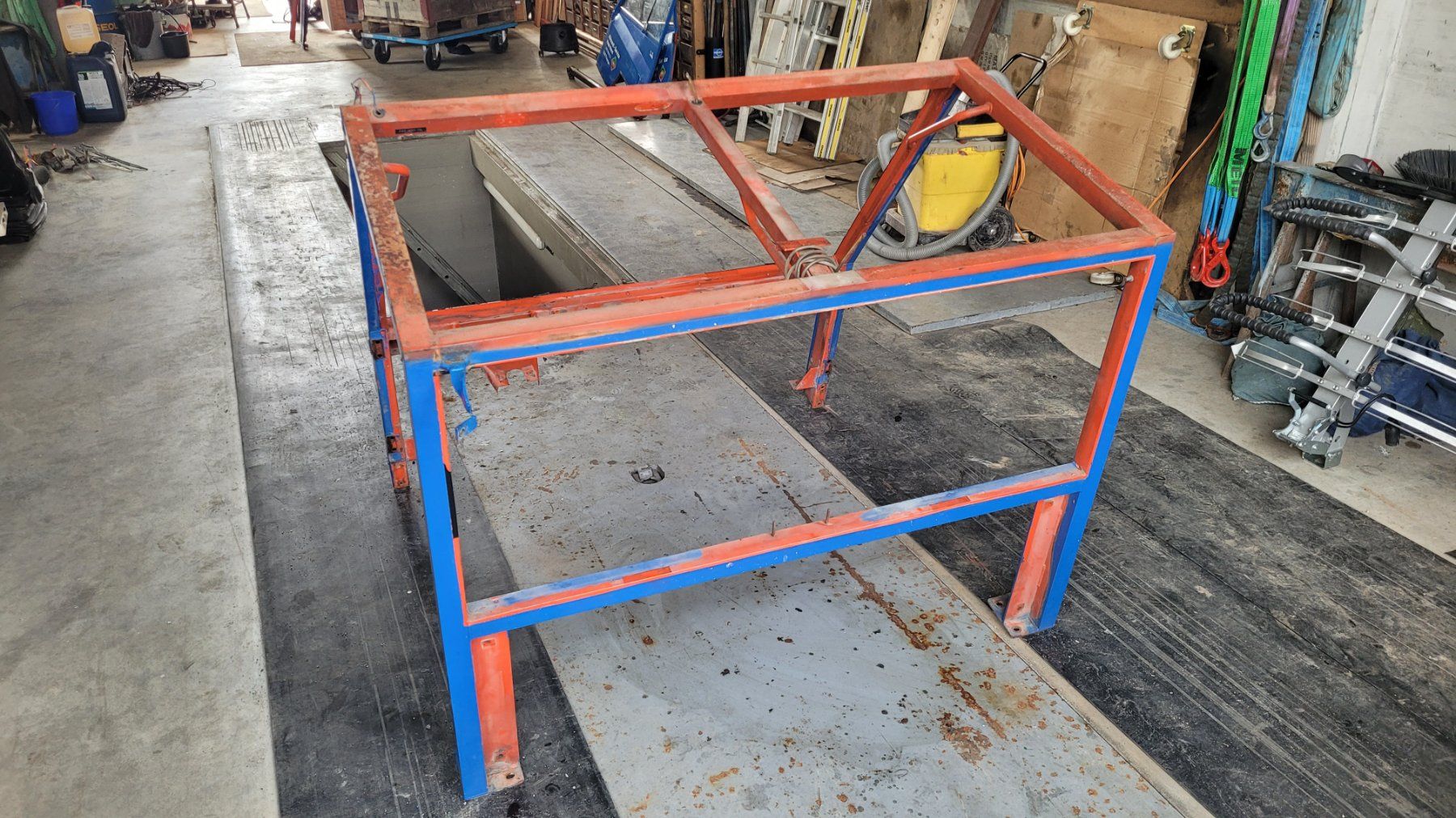 Bucher Tutte le macchine: Kabine – Usato da Kerns venduto da avr75 2