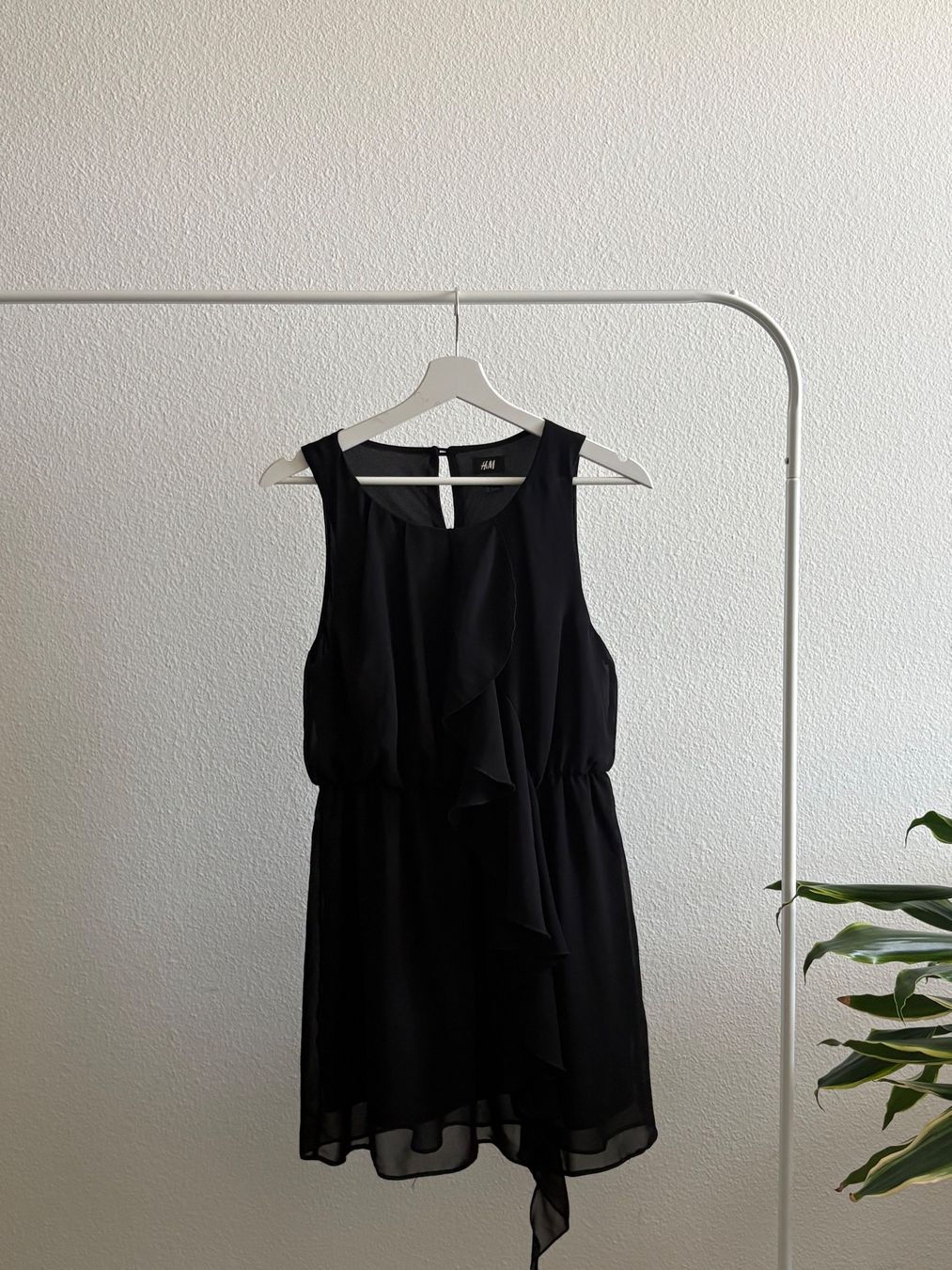 H&M Kleider: romantisches schwarzes Kleid – Gebraucht aus Zürich von bbbggg