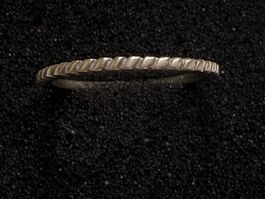 Schmaler Ring Silber gerillt und glatt guter Zustand