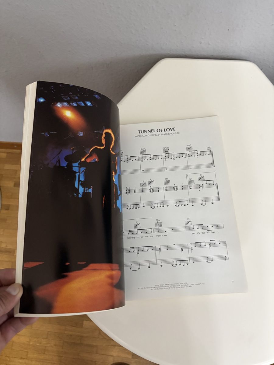Libri: Livre musique Dire staits – Usato da petit lancy venduto da FerreiraLuis 7
