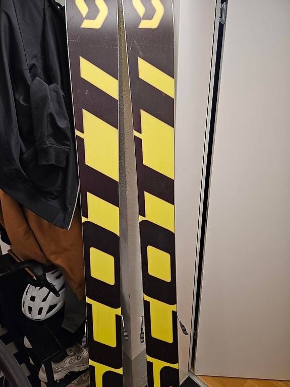 Sci: Scott Scrapper 189cm / 124mm breit – Nuovo e nell'imballaggio originale da Biel/Bienne venduto da nil_8jcs 1