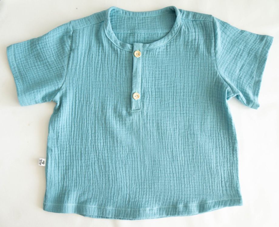 Camicie, T-shirt & Polo: Hemd /Shirts aus Musselin - Aqua Blau Gr.116 /6 Jahre - NEU – Nuovo e nell'imballaggio originale da Zürich venduto da sambaum 3