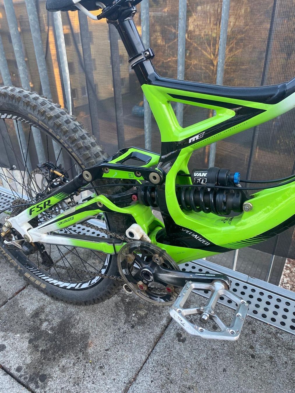 Specialized Biciclette: Downhillbike SPECIALIZED DEMO 8 I 2012 – Usato da Winterthur venduto da avocadolein 3