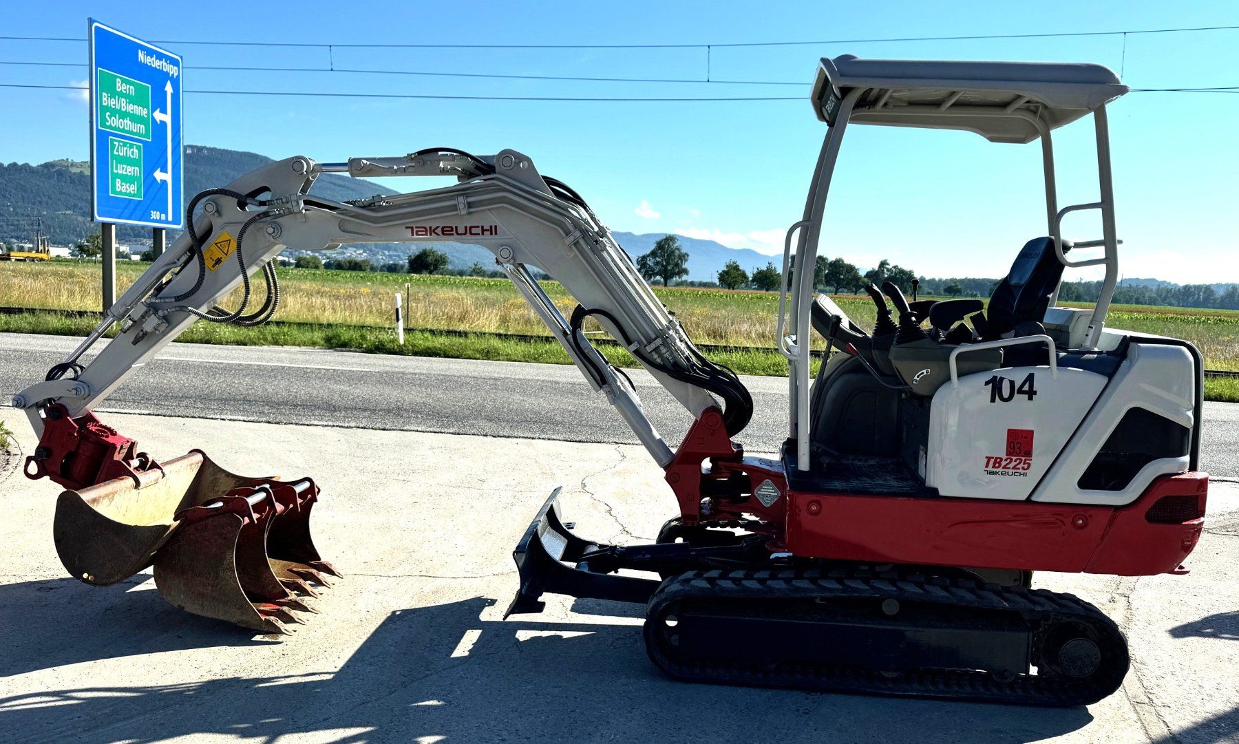 Takeuchi Escavatori: Bagger Takeuchi TB225 2.5T Nr. 204 – Usato da Niederbipp venduto da baggerch 1