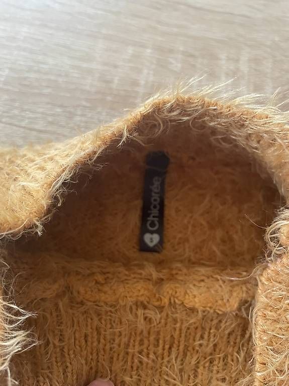 Maglioni & Felpe: Flauschiger Pullover  – Usato da Basel venduto da Make-up-lover 2