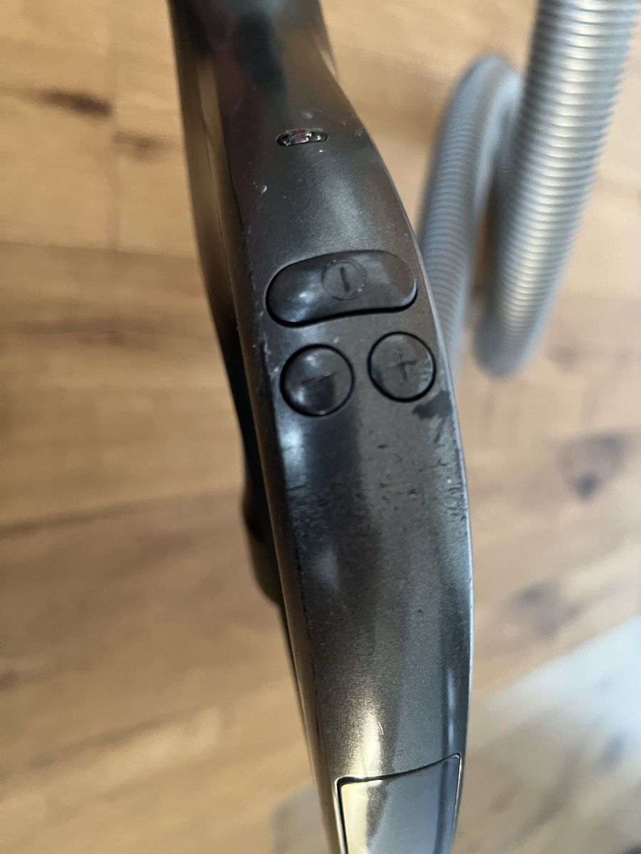Aspirateurs & Accessoires: Staubsauger  – D'occasion à Grosswangen par Calmo09 2