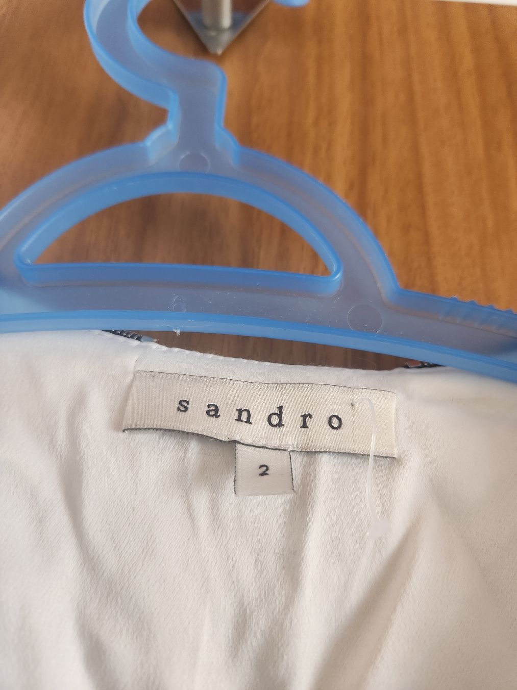 Sandro Vestiti: Robe Sandro noire et blanche courte chic - Taille 2 – Usato da Niedergösgen venduto da Eva2410 4