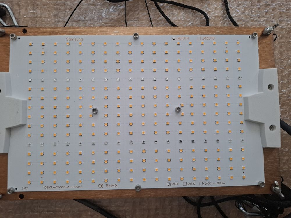 Lampade: Grow Lampen 3x240W, 1x60W – Usato da Wittenbach venduto da and_9f2c 6