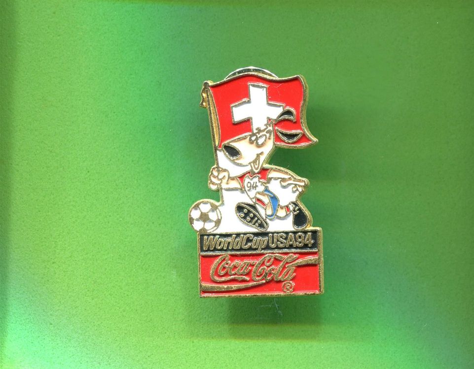 Pin's FIFA World Cup USA 94 - Signé Guelfi - Collection Football - Occasion