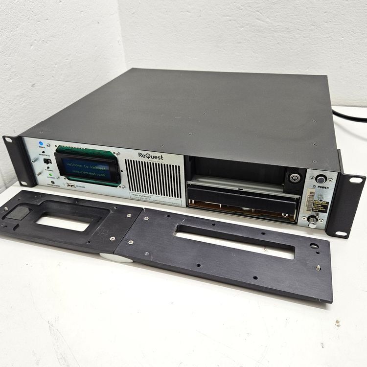 Lettore multimediale & Streamer: Audiorequest F. Series – Usato da Niederdorf venduto da LeptonAG 3