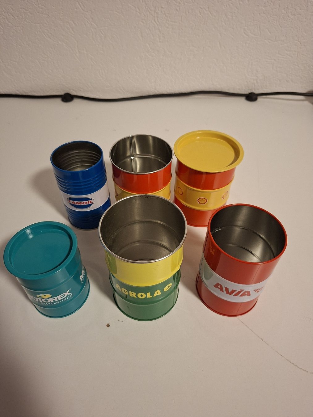 Accessori: 6 Mini Fässer von Shell, Avia, Agrola, Motorex.... – Usato da Chur venduto da bananaaa 1