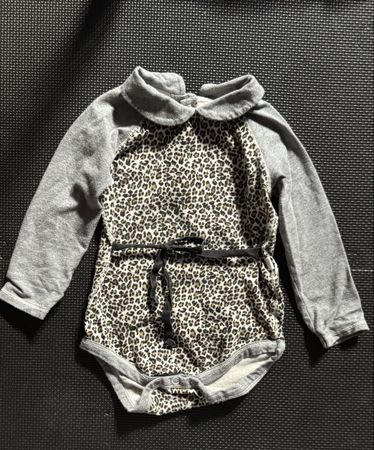 Wie neu | my little cozmo Boutique Baby-Body Leo-Print Gr.74