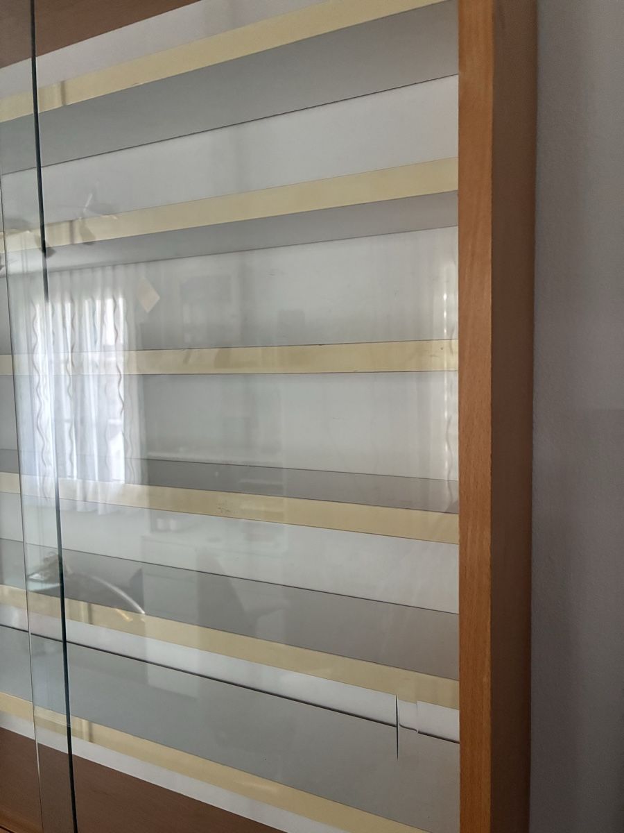 Vetrine: Vitrine Holz, Glastüren – Usato da Gutenswil venduto da Antiques77 2