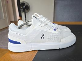 ON schuhe EU 44