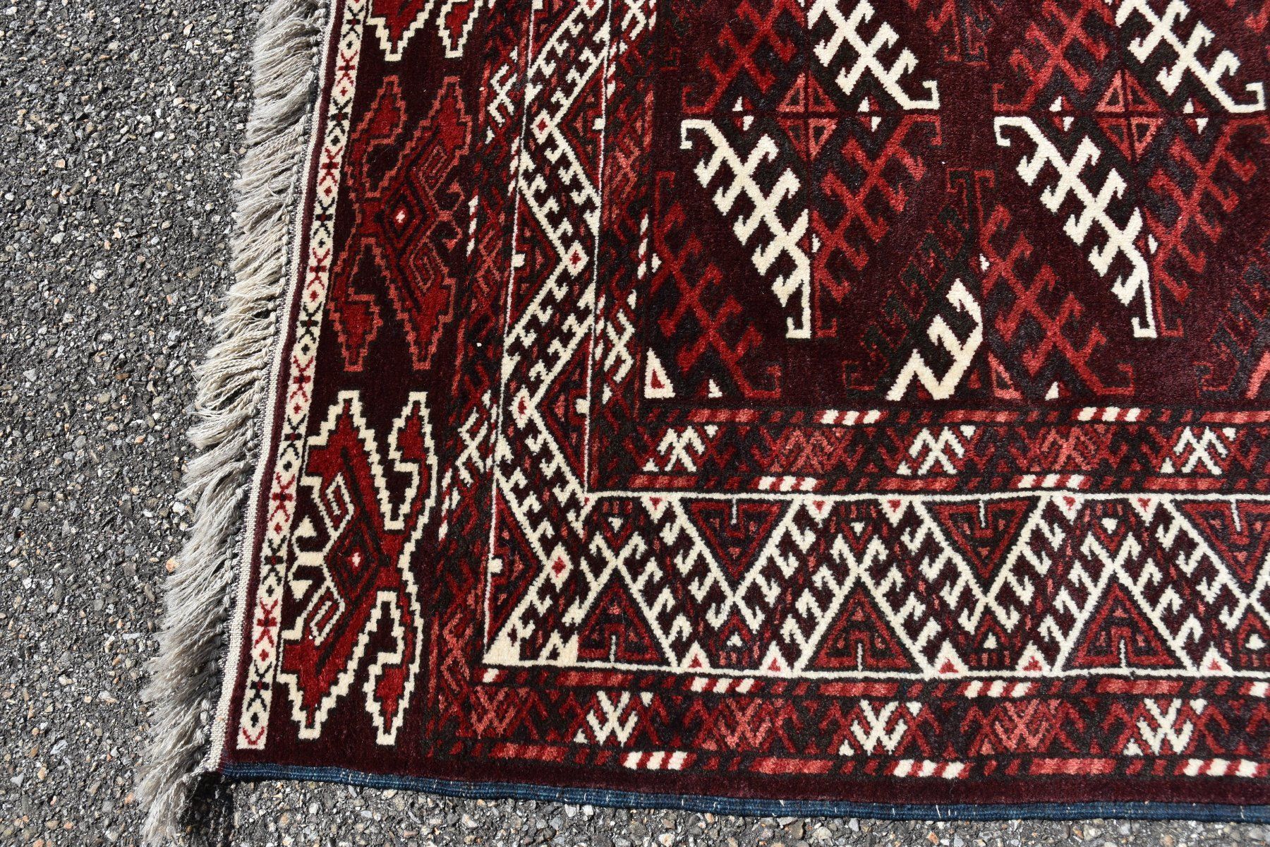 Tappeti: tapis d'orient – Usato da La Chaux-de-Fonds venduto da loba2 1
