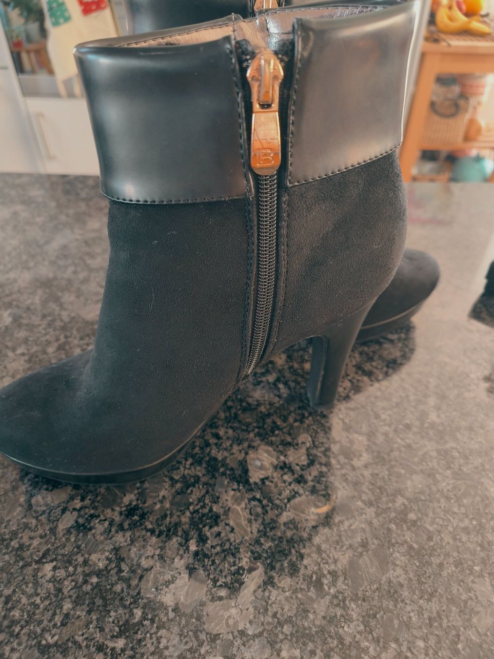 Laura Biagiotti Scarpe da donna: Stiefeletten Laura Biagiotti, 38 – Usato da Andelfingen venduto da nicoletta11 2