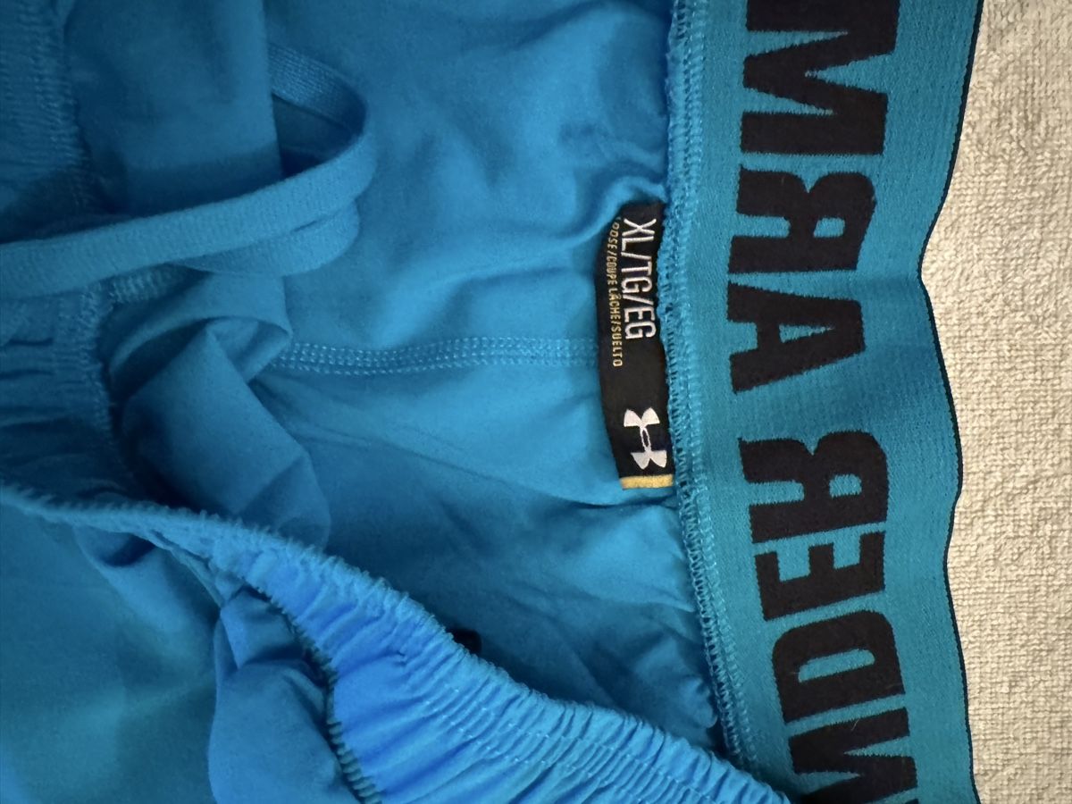 Pantaloni: Tennishose – Usato da Wettingen venduto da Chuljaa 1