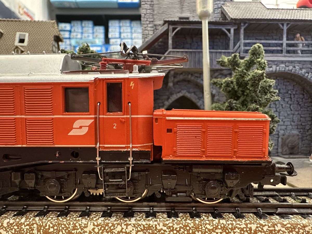 Märklin Modellini di ferrovie: Märklin 3159 ÖBB BR 1020 – Usato da Lupsingen venduto da New-Haven 1