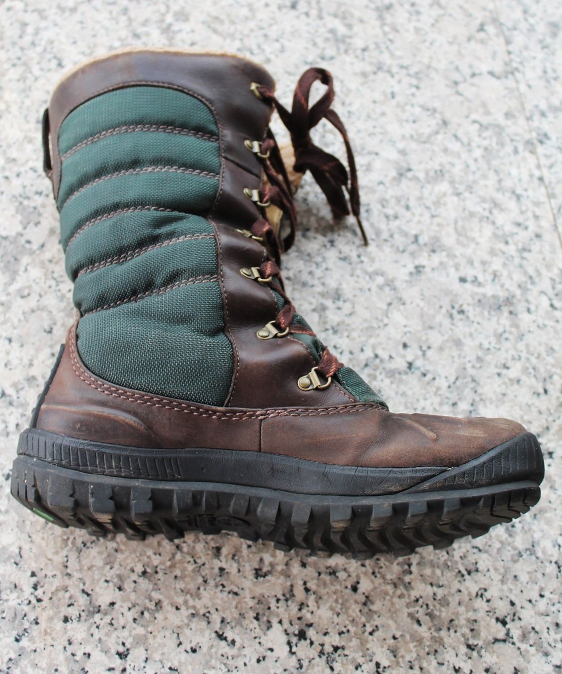 Timberland Damenschuhe: Bottes fourrées Timberland 40 – Gebraucht aus Chez-le-Bart von jasse 1
