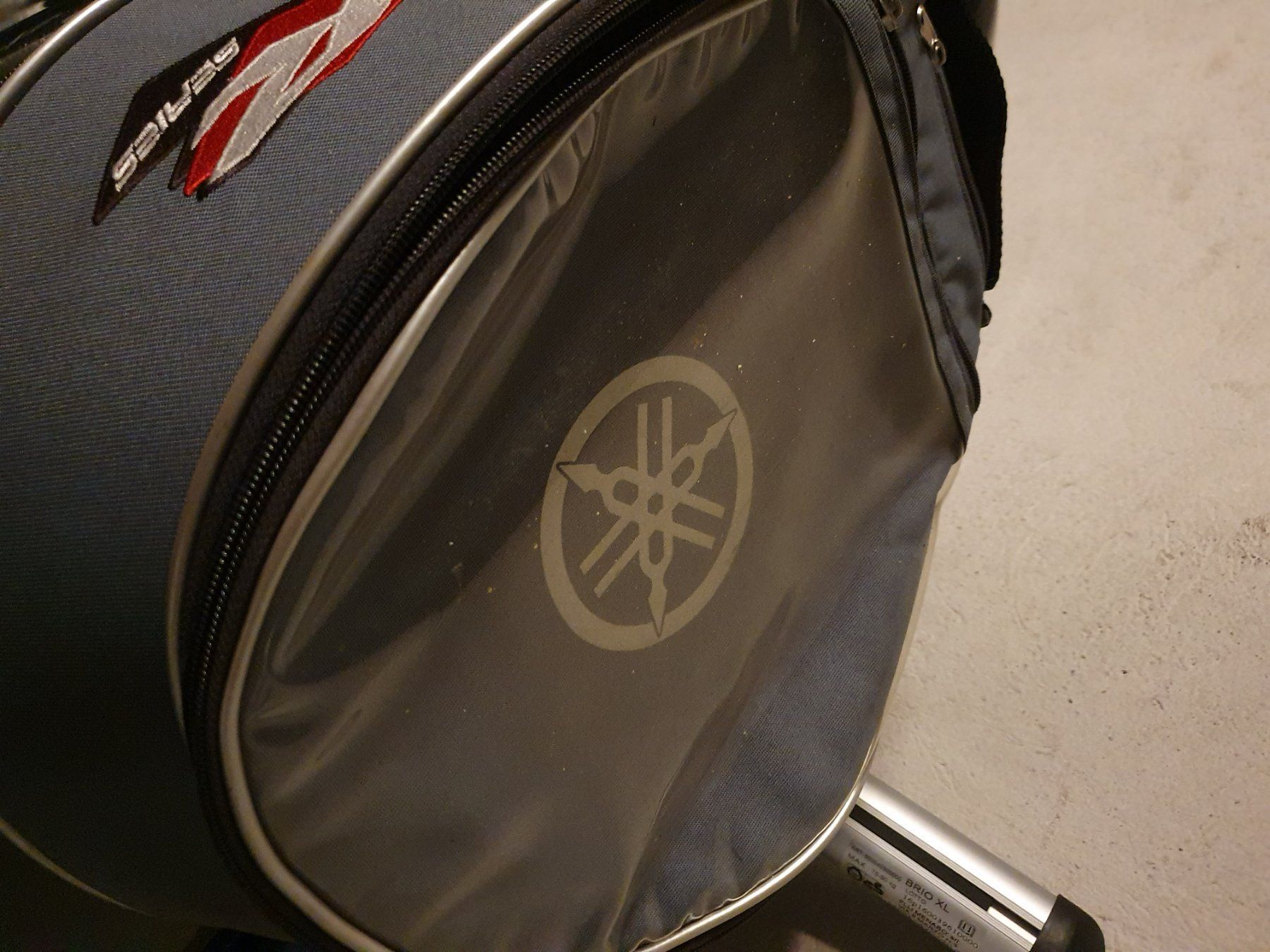 Yamaha Alle Motorradersatzteile: Yamaha R1 YZF Tankrucksack Original – Gebraucht aus Arlesheim von Bmw3204 2