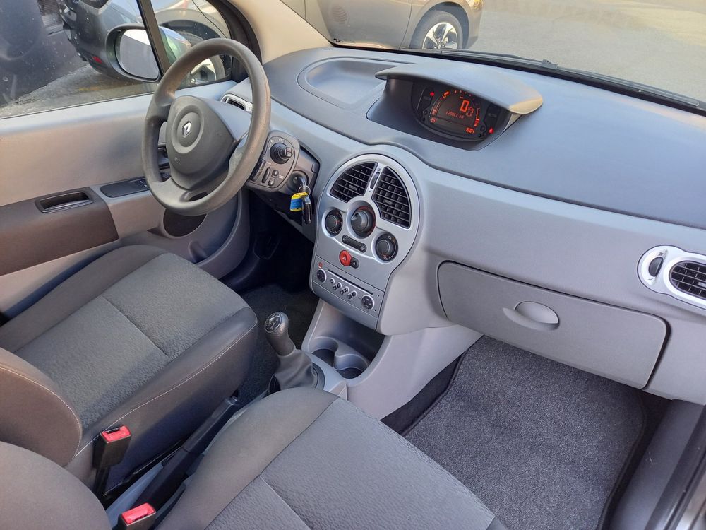 Renault Automobili: Renault Modus, Jg. 2011, ab Platz für Export/Aufbereitung – Usato da Gossau SG venduto da RenaultDacia 5