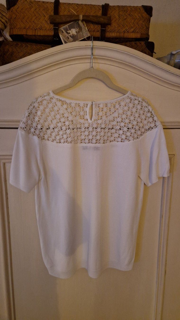 Max Mara T-shirt: Max Mara Studio Shirt – Usato da Rütihof venduto da Teddy1985 1