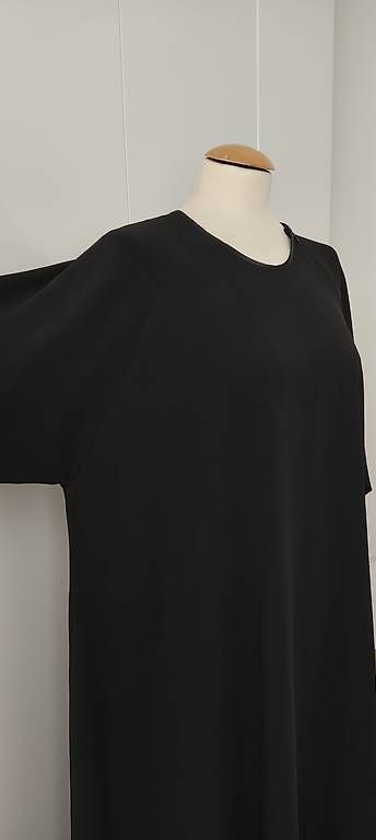 Vestiti: Kleid/Abaya schwarz mit Reissverschluss – Usato da Basel venduto da ukhtyy 3