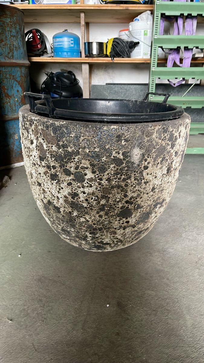 Pots de fleurs: Grosser Pflanztopf/Blumentopf - Einzigartige Optik! – Neuf avec emballage d'origine à Küssnacht am Rigi par Vito25