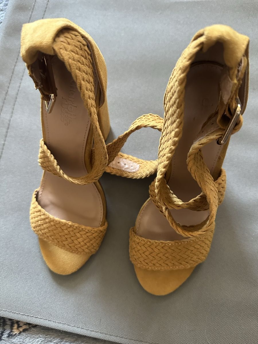 Damenschuhe: Elegantes CHARLOTTE RUSSE gr 38 – Gebraucht aus Uster von bek_v2ct 9