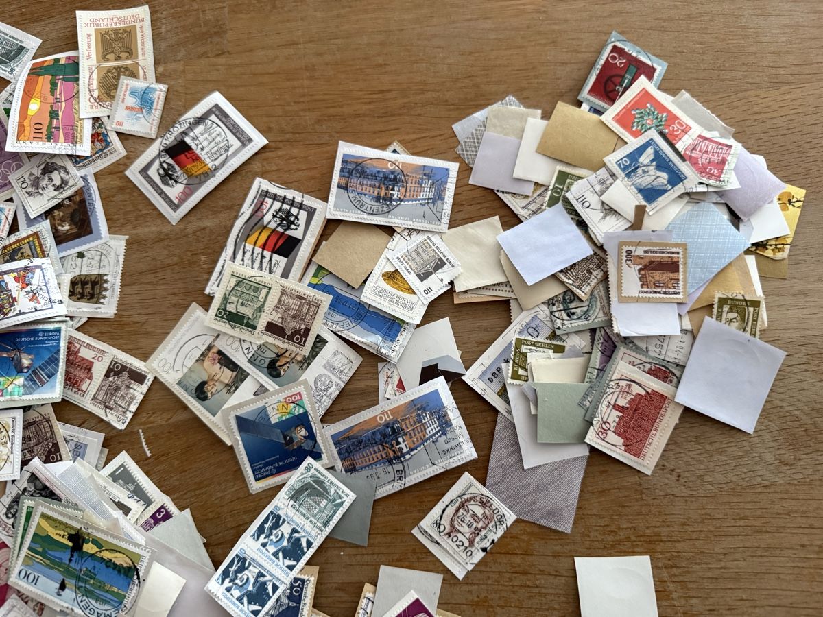Tutti i francobolli: Grosses Lot Briefmarken, Sammlung Marken Sammlung – Usato da Goldach venduto da Messerguru 3