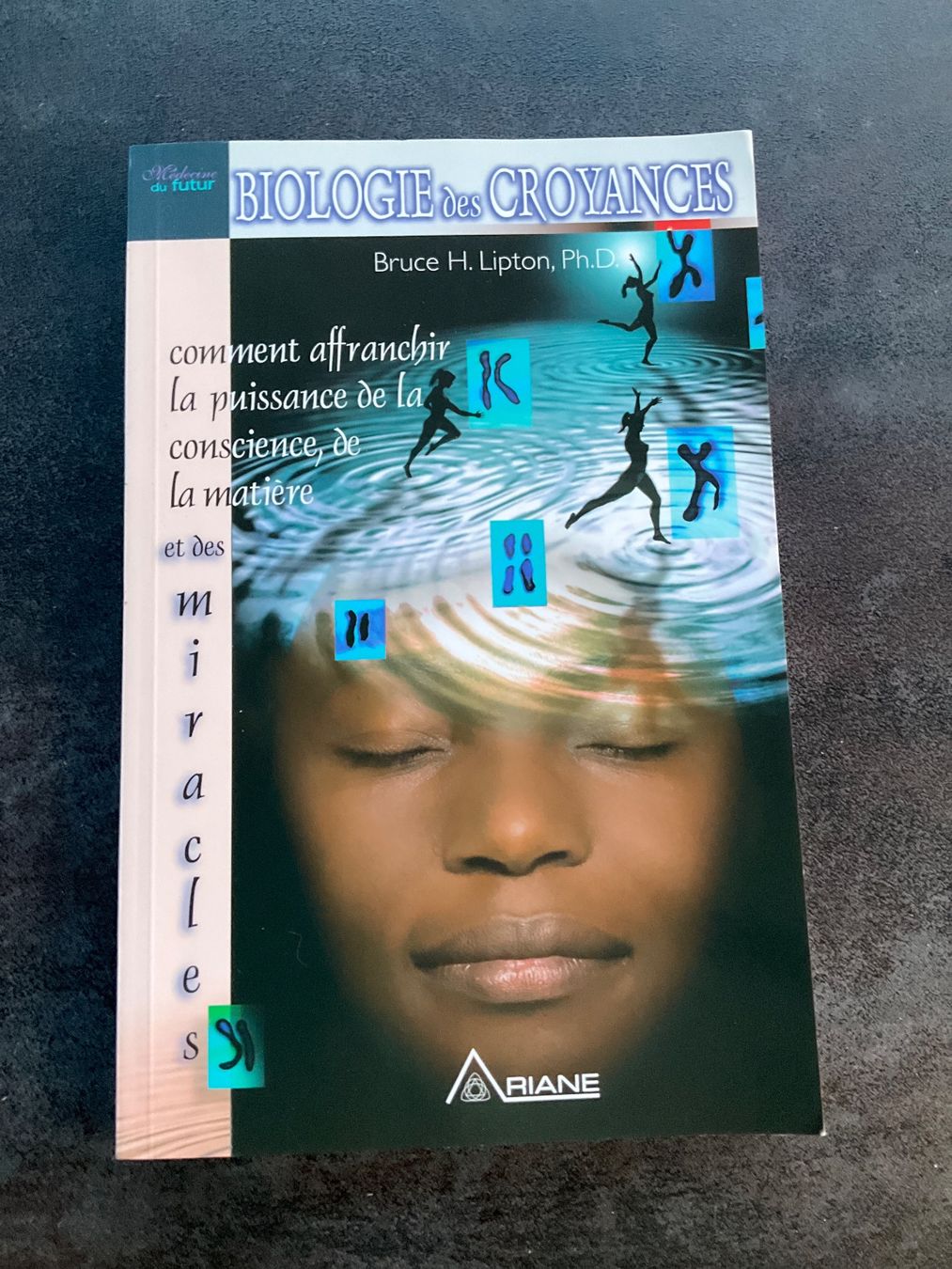 Libri: Biologie des croyances Bruce H. Lipton – Usato da Avenches venduto da Lactobacille