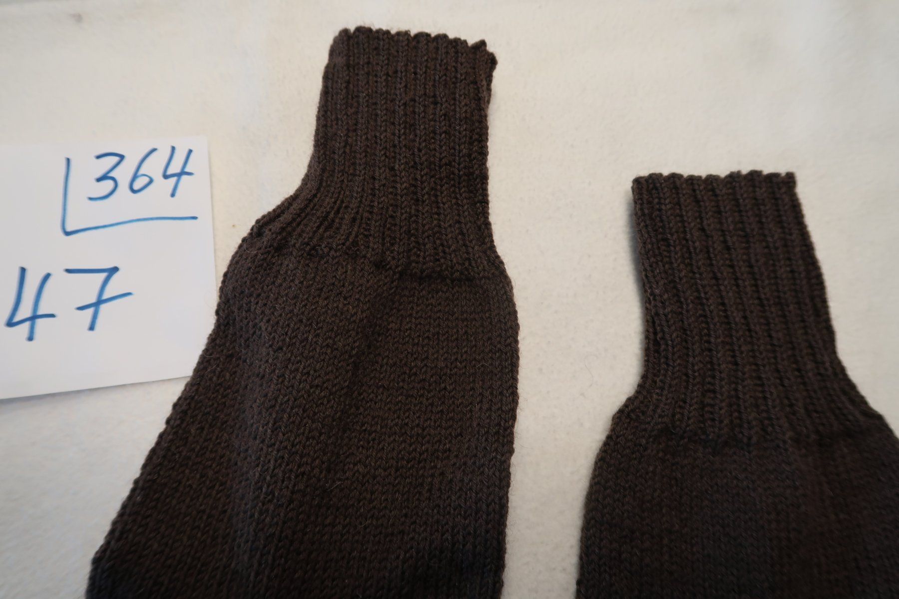 Socken: Handgestrickte Wollsocken Gr. 47  (364) – Neu und originalverpackt aus neuenhof von Caterchen 1