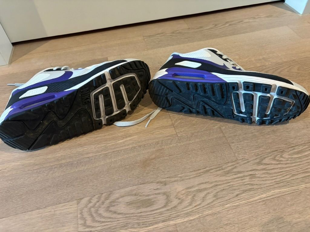 Nike Scarpe da donna: Damenschuh Nike "Train Hard" Grösse 40 – Usato da Horgen venduto da sydg 2