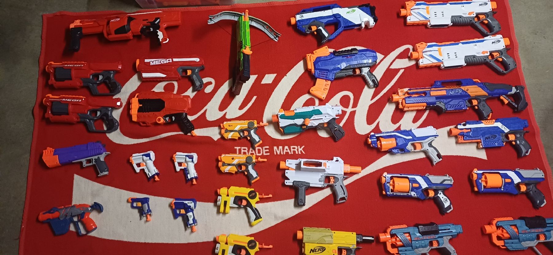 Nerf Jouets: Prix négociable : Nerf x30 & accessoires – D'occasion à Lussy FR par vic_9mft