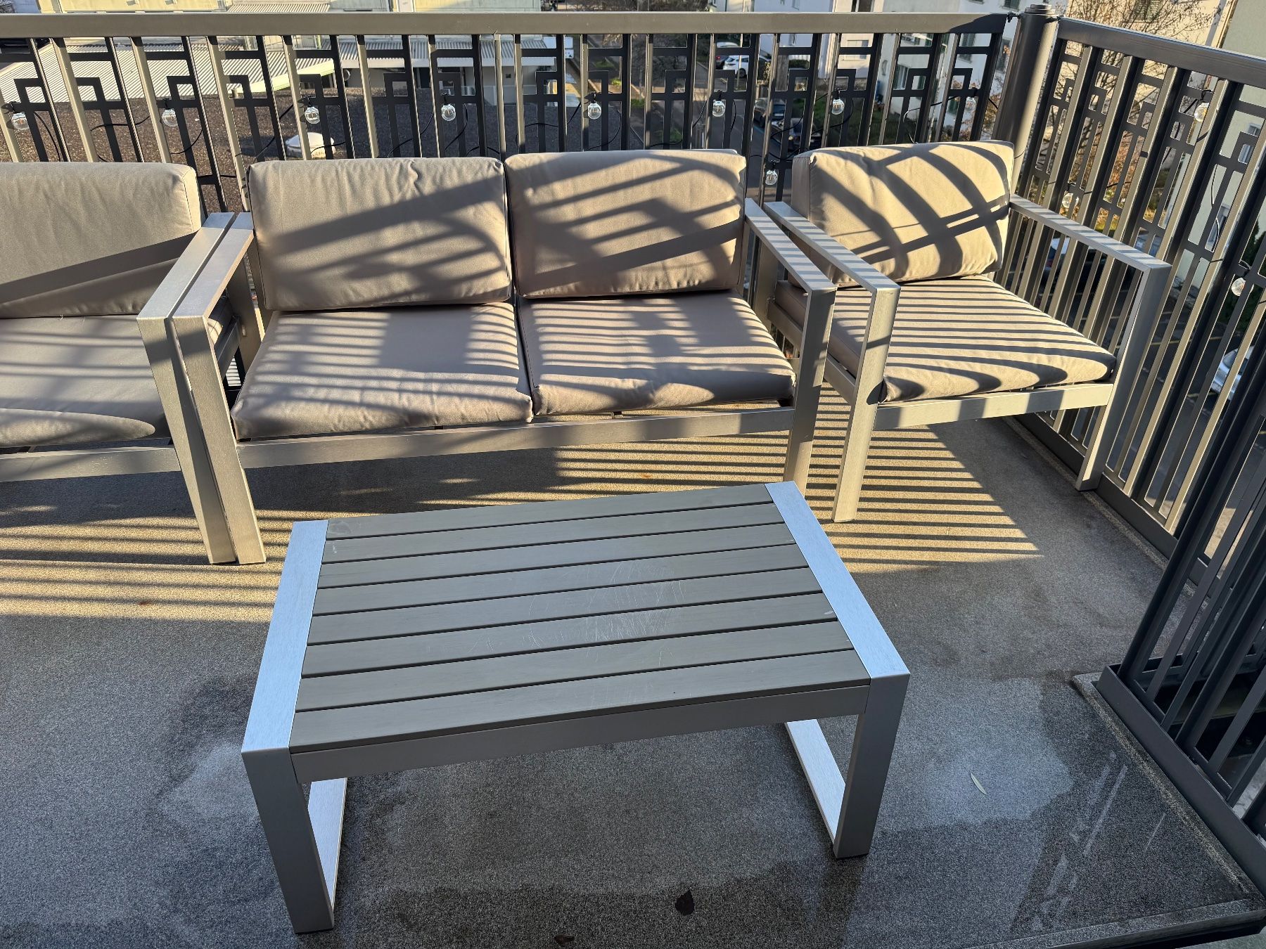 Beliani Set de table et chaises: Beliani Lounge Set Salerno – D'occasion à Zürich par kru_88pp 4