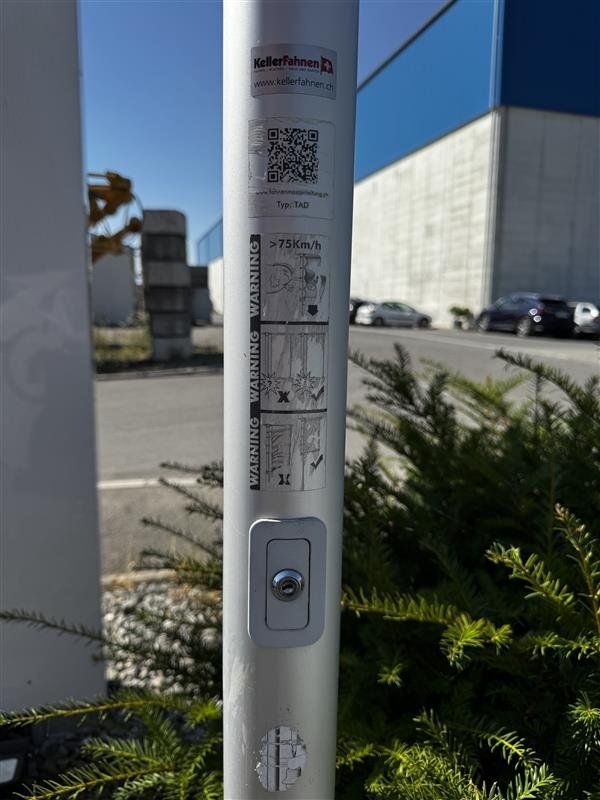 Bandiere: Fahnenmast 7 m mit Ausleger – Usato da Büron venduto da hbtec 2