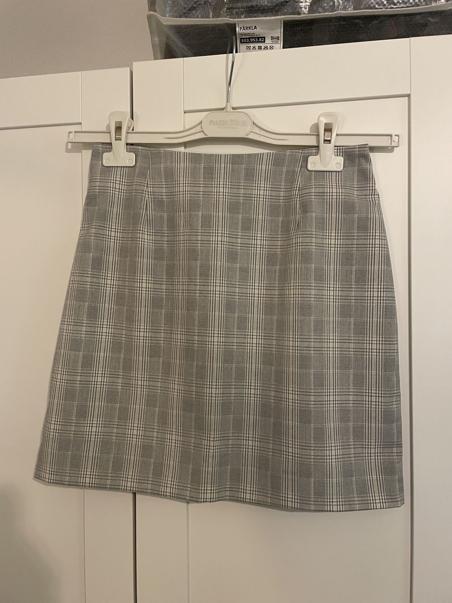H&M Gonne: Jupe à carreaux de printemps – Usato da Les Hauts-Geneveys venduto da lau_l2wk